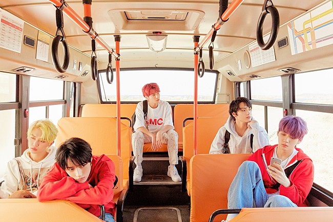 「TOMORROW X TOGETHER、10月26日『minisode1 : Blue Hour』でカムバック」1枚目/2