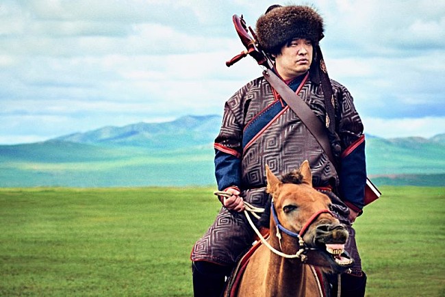 「岡崎体育自らが歌唱する、12/25公開「ポケモン映画」テーマソング「Show Window」初解禁」1枚目/4