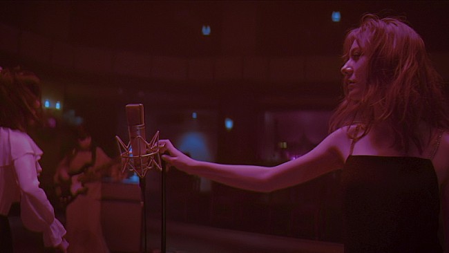 「FAITH、自分への戒めと皮肉を込めた新曲「Irony」MV公開」1枚目/1