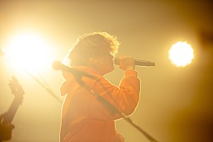 ミュージシャン Vaundy light Vaundy Day2 9/21 sun. Vaundy one man live VAWS hall tour “little