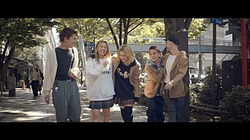 Novel Core、青春を取り戻すMV「SOBER ROCK」で久々の制服 | Daily