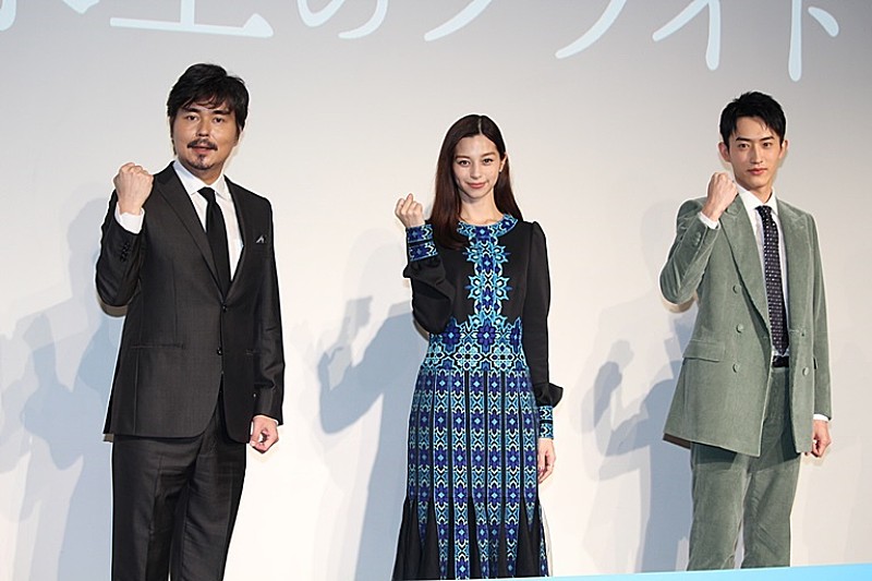 「中条あやみ「世界の小澤さんの息子さんは違うな」　小澤征悦「上げてるのか、下げてるのか、分からない」」1枚目/1