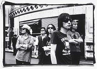 「THE HIGH-LOWSのパネル展がタワレコで開催、ラストライブの写真を展示」