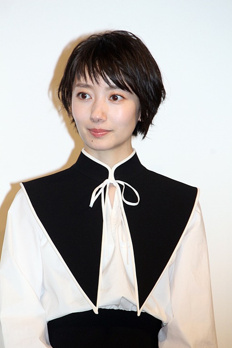 「波瑠「私は全然知らないのですが…」　ラブホテルのセットに「説得力を感じた」」1枚目/1