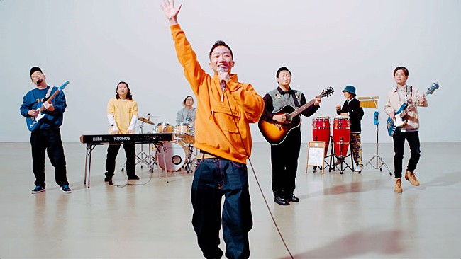 「瑛人「ライナウ」のMV公開、チョコレートプラネットと共演」1枚目/5