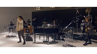 「Official髭男dismが【超放課後祭】でSPライブ披露、高校生のパフォーマンスにメンバーも涙」