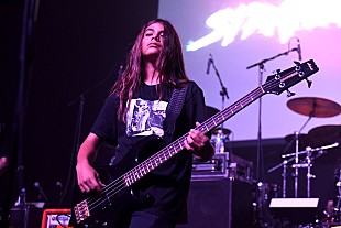 「ガンズ/メタリカ/ストーン・テンプル・パイロッツのメンバーの息子たちがバンド・デビュー」