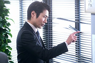 「「監察医　朝顔」ずぶぬれの戸次重幸に「かわい過ぎ」　上野樹里演じる朝顔の家族シ－ンにも反響」