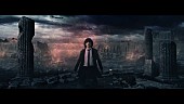 「宮本浩次、自身が“異邦人”となって彷徨い続けるMV公開」1枚目/3