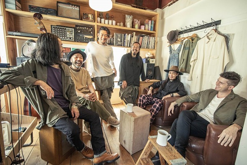 「OAU、ベストアルバム特典DVDより「帰り道」のライブ映像を先行公開」1枚目/2