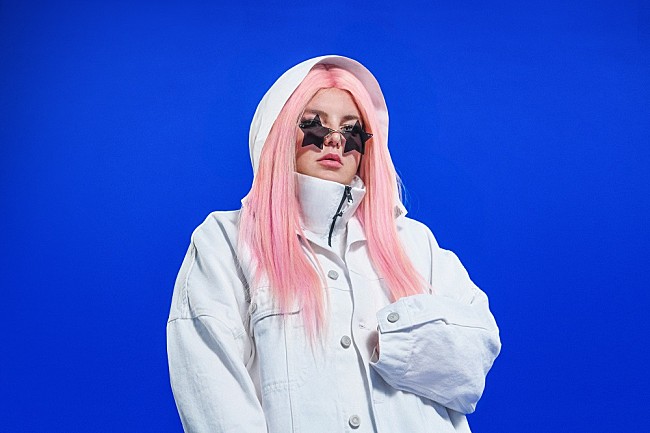 「トーンズ・アンド・アイ、「ダンス・モンキー」が史上最も“Shazam”された曲に」1枚目/2