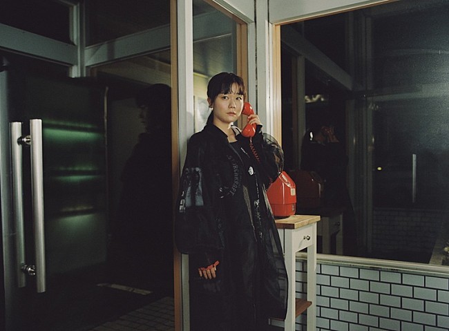 「吉澤嘉代子の音楽＝老若男女の子供たちの心の拠り所――メジャーデビューから5年間の集大成『新・魔女図鑑』全18曲の物語」1枚目/2