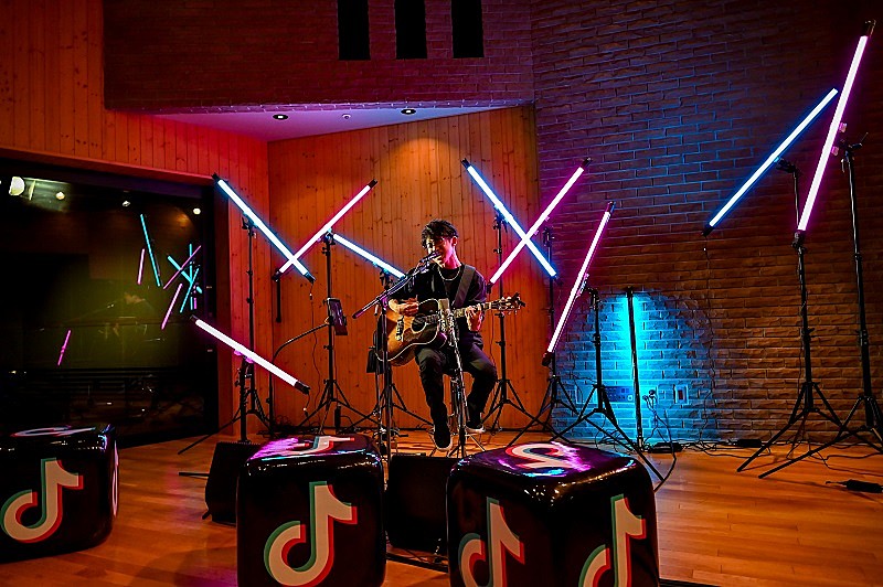 「川崎鷹也」2枚目/10