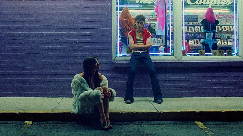 「Phoenix Johnson」4枚目/4