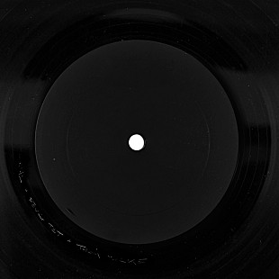 「ブリアル/フォー・テット/トム・ヨーク、サプライズ両A面シングル『Her Revolution / His Rope』の配信がスタート」