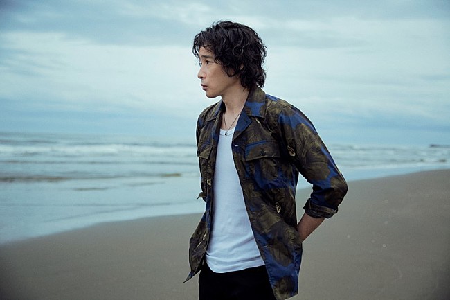 「斉藤和義、最新曲「2020 DIARY」弾き語りライブ配信決定」1枚目/2