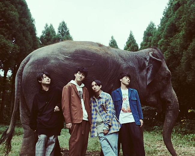 「マカロニえんぴつ、Vo.はっとりのソロキャンプ挑戦動画番組『少年キャンプ』第2弾YouTubeで公開」1枚目/2