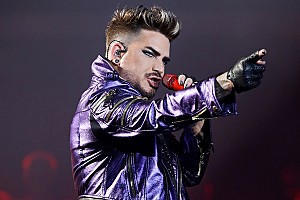 アダムランバートサイン クイーン+アダム・ランバート Live in Japan 2020 - メルカリ