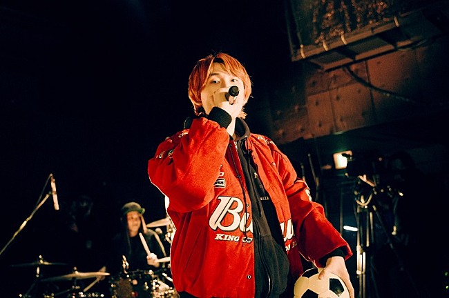 「＜ライブレポート＞Mega Shinnosuke、DIY精神が詰まった一夜限りのパーティー開催」1枚目/11