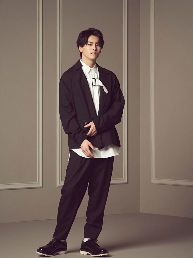 「高野洸、3/24発売1stAL『ENTER』ジャケット、アーティスト写真を公開」1枚目/4