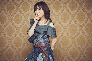 林原めぐみ、ベストAL『VINTAGE DENIM』ジャケ写・アー写・収録楽曲
