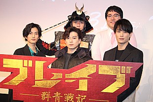 「新田真剣佑「海外で活躍する、日本語もしゃべれる役者に」　「自分が取ってみたい天下」を語る」