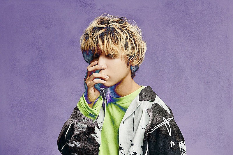 「秋山黄色、新アルバム『FIZZY POP SYNDROME』から「月と太陽だけ」先行配信」1枚目/2