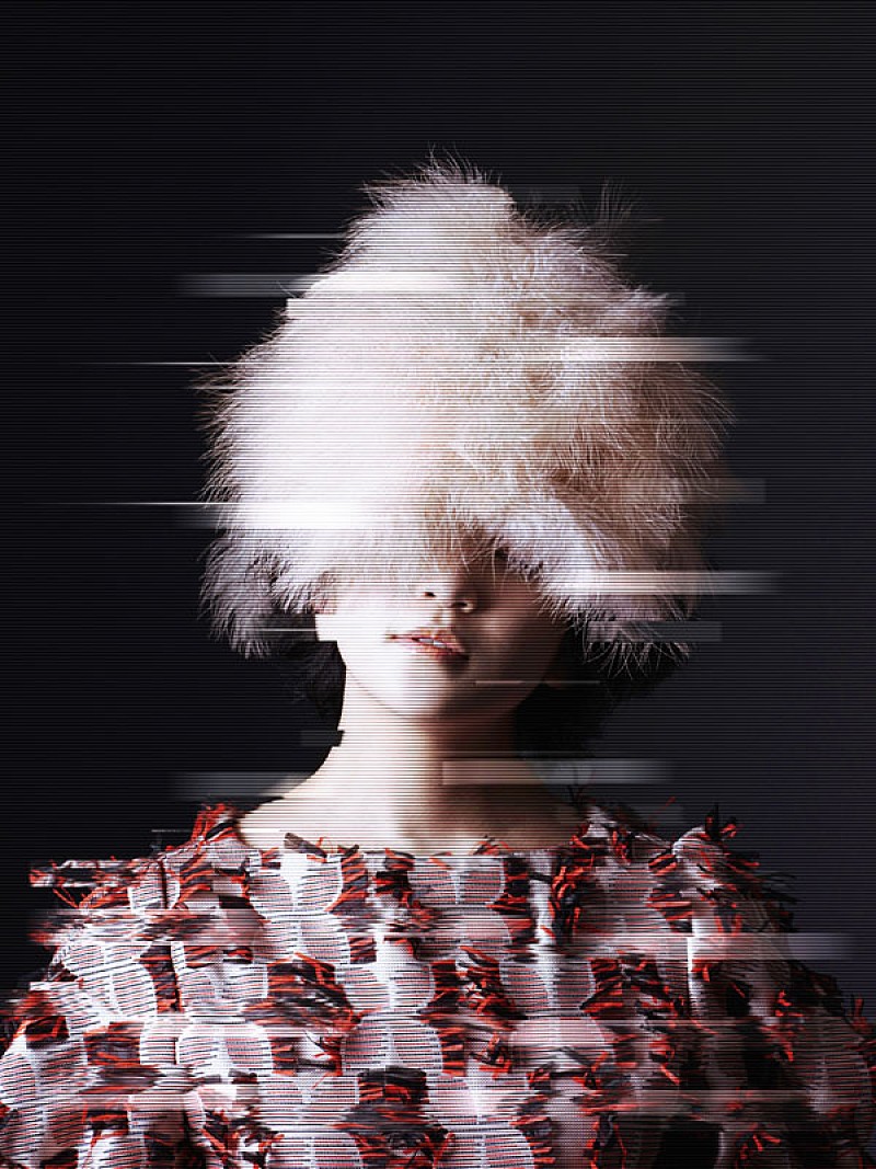 mahina、初めて素顔を見せるニューシングル「HIKARI」のMVをフル公開