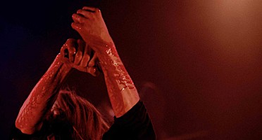 観るな の声続出 狂乱の青春映画 ロード オブ カオス に著名人が賛否両論コメント Daily News Billboard Japan