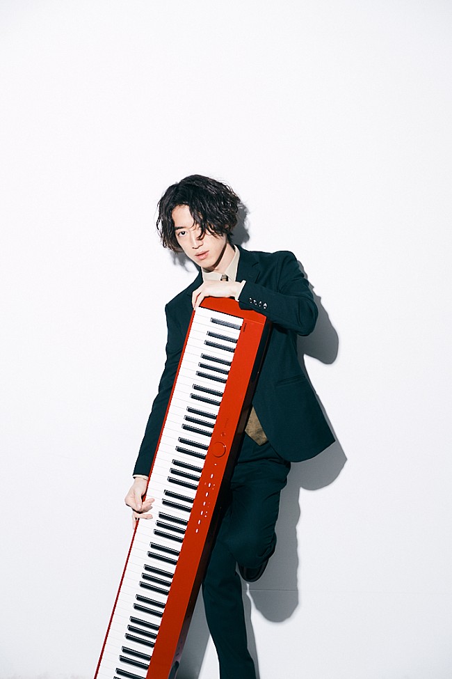 「総再生回数7000万回超のピアニスト兼YouTuber・角野隼斗「たくさんの人達にピアノ演奏を楽しんでもらいたい」CASIO電子楽器アンバサダー就任」1枚目/3