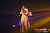 「吉澤嘉代子、物語性のあるステージでオーディエンスを魅了【赤青ツアー2021】」1枚目/16