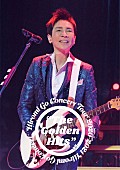 「郷ひろみ、ヒット曲だらけのライブ映像作品『The Golden Hits』全曲トレーラー映像公開」1枚目/2