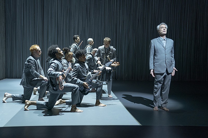 「(c)2020 PM AU FILM, LLC AND RIVER ROAD ENTERTAINMENT, LLC ALL RIGHTS RESERVED」4枚目/10