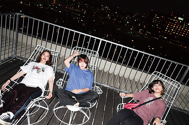 「TETORA、SNS限定でニューシングル「本音」のティザー映像公開」1枚目/1