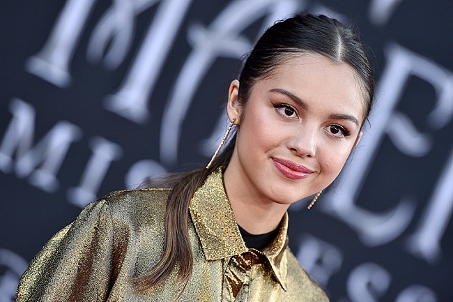 「オリヴィア・ロドリゴ、駐車違反で切符を切られる」1枚目/1