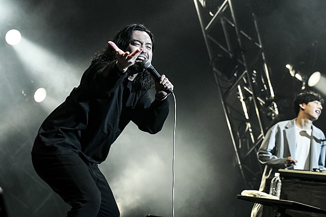 「Creepy Nuts」6枚目/24