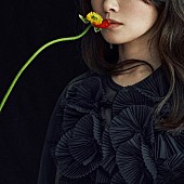 「NakamuraEmiの新曲「投げキッス」配信リリースへ、「尊い気持ちを大切にして」」1枚目/2