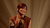 「鬼束ちひろ、最新曲「書きかけの手紙」ライブ映像を公開」1枚目/4