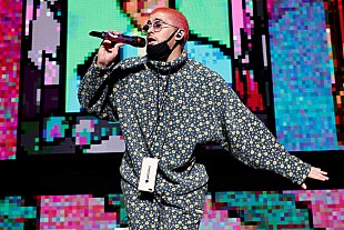 「【2021 #BBMAs】バッド・バニー/カロルGのパフォーマンスが決定」