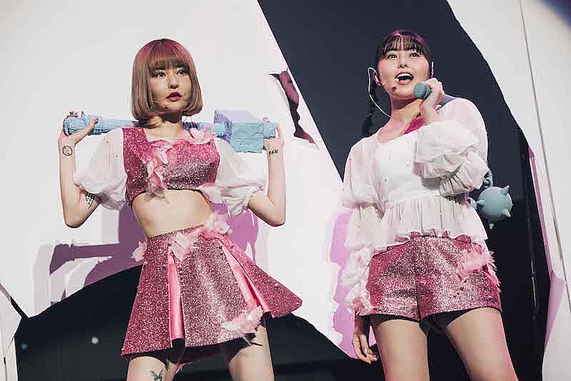 「femme fatale、Zepp Hanedaワンマン大盛況＆4都市Zeppツアーと戦慄かなのソロ発表」1枚目/6