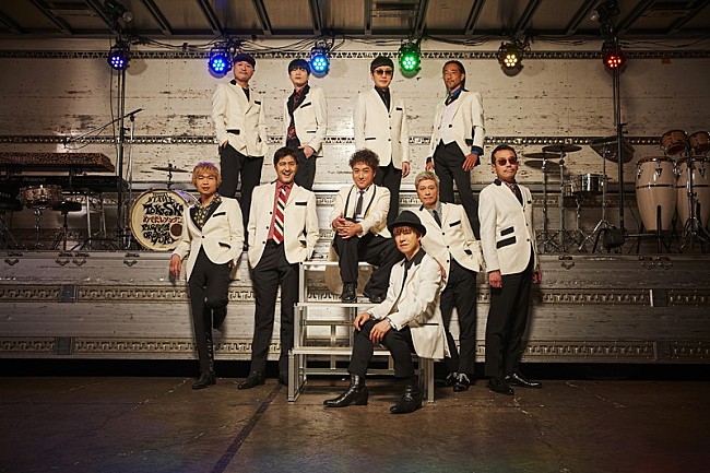 「スカパラ×ムロツヨシ「めでたしソング」MVプレミア公開　舞台【muro式.がくげいかい】キャスト全員集合」1枚目/1