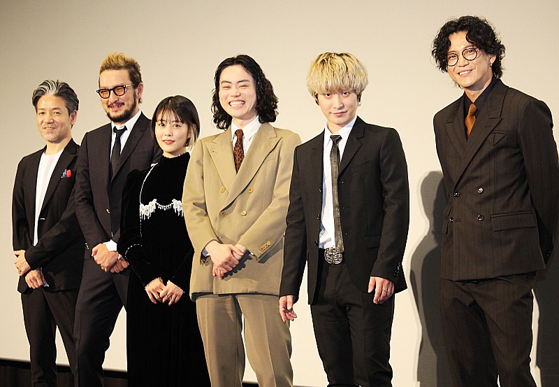 「菅田将暉「自分は汁キャラ」　小栗旬が「汁・将暉」と命名」1枚目/1