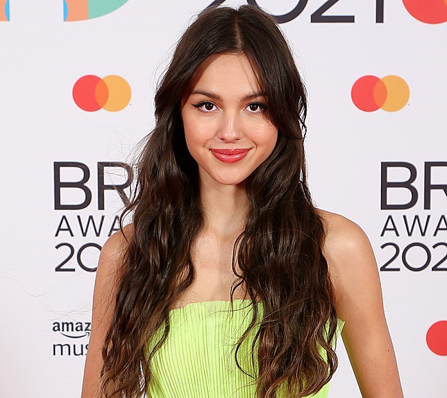 「オリヴィア・ロドリゴ「deja vu」、テイラー・スウィフトなどが共同ソングライターとして新たにクレジット」1枚目/1