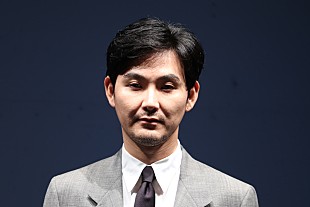 「松田龍平「年々、一目ぼれの頻度が増えている」　田中哲司、２０代の役柄に「これはやばいぞ」」