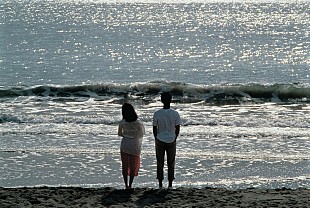 「桑田佳祐監督映画『稲村ジェーン』がラジオドラマ化、登場人物たちの2021年夏を描く」