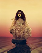 「ネイオ、豪華アーティスト参加の3rdアルバムから新曲のパフォーマンス・ビデオ公開 」1枚目/2