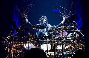 「スリップノット、故ジョーイ・ジョーディソンの追悼動画を公開」