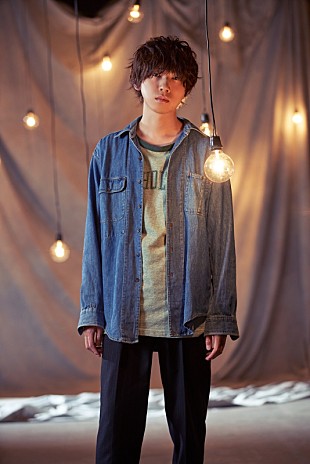 「梶原岳人、1stミニAL『何処かの君に』10/20リリース決定、8/10より収録曲順次先行配信スタート、初ワンマン11/28開催決定」