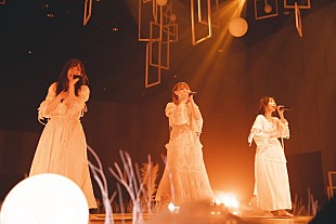 「まなみのりさ、14周年記念ワンマンで見せた新境地「私たちはこれからも歌い続けます」　」