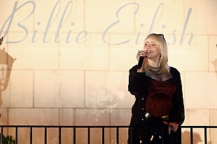 「ビリー・アイリッシュ、来年からスタートするアリーナ・ツアーの夢を見ていることを明かす」